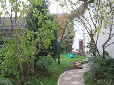 Jardin de l'établissement Gîte familial jusqu'à 8 pers., charme ancien & modernité - FR-1-583-407