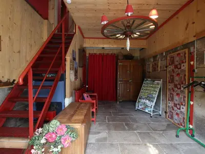 Plan de l'établissement Charme Authentique au Moulin de Saphoz avec Grand Jardin - FR-1-583-499