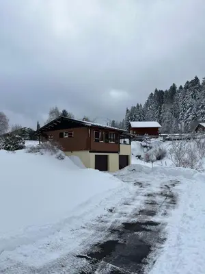 L'établissement les biches du saut des cuves en hiver