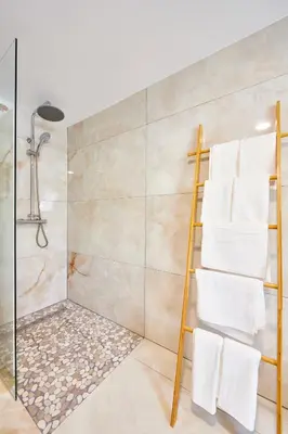 Salle de bains dans l'établissement TH 202 Charmant duplex F4 au 2ème étage - 7 personnes