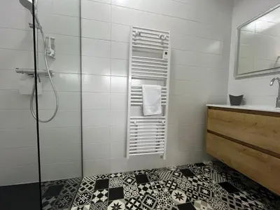 Salle de bains dans l'établissement La Cour de Mamama Appartement 7