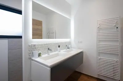 Salle de bains dans l'établissement Le Chalet de Maeva, Jacuzzi, et Terrace