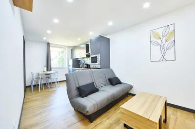Cuisine ou kitchenette dans l'établissement TH 103 Appartement F2 à Thann 1 à 3 personnes