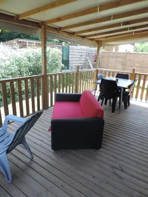 Balcon ou terrasse dans l'établissement Emeraude aux 1000 Etangs