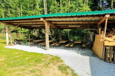 Jardin de l'établissement Le Chalet de la Forêt, ideal for your reunions