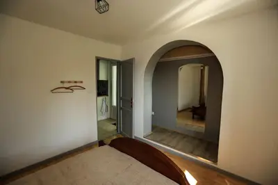 Un ou plusieurs lits dans un hébergement de l'établissement Le Chalet de la Forêt, ideal for your reunions