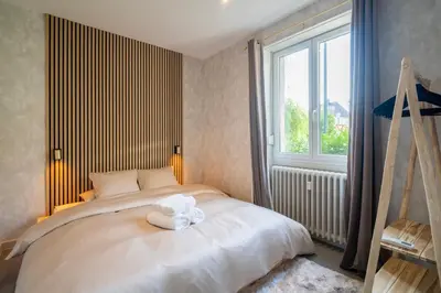 Un ou plusieurs lits dans un hébergement de l'établissement Apartment 2 Bedrooms & Terrace - Fully Air-Conditioned - King Size Beds