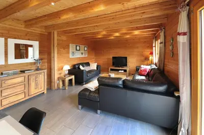 Télévision ou salle de divertissement dans l'établissement Chalet le Boulonnais, 10p avec sauna et balnéo