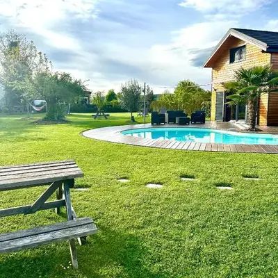 Chez Seb et Lilou - Chalet Tiny House - piscine partagée - parking - proche Mulhouse