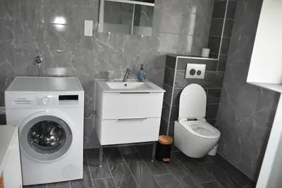 Salle de bains dans l'établissement Renovated cottages 2