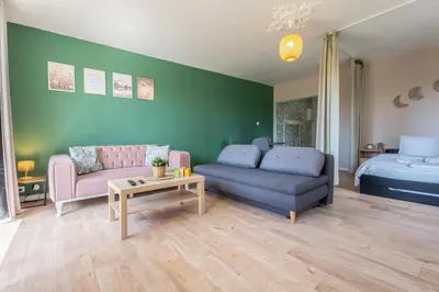 Coin salon dans l'établissement Studio Élégant sur Boulevard Mulhouse Centre