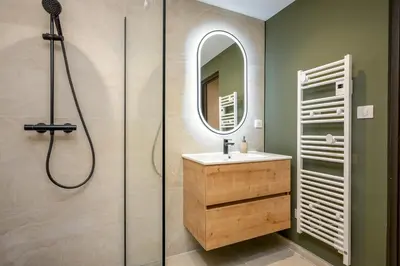 Salle de bains dans l'établissement Le 16-Appart'Hôtel-GregIMMO