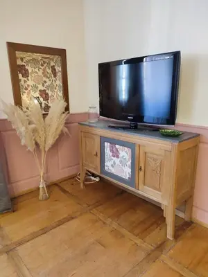 Télévision ou salle de divertissement dans l'établissement Elegant deux pièces au centre de Sélestat