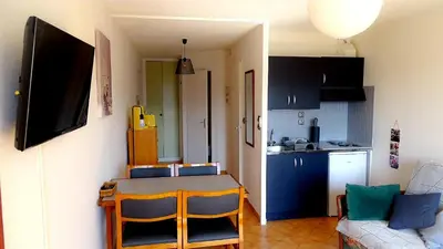 Cuisine ou kitchenette dans l'établissement La Monarde