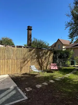 Jardin de l'établissement 4 logements Neuf Cosy avec Espaces Communs Premium