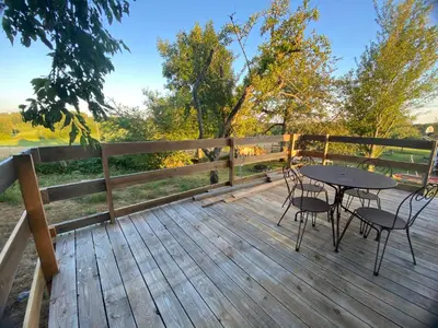 Balcon ou terrasse dans l'établissement l'insolite