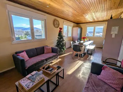 Plan de l'établissement Maison de campagne rénovée avec jacuzzi et espaces de détente - FR-1-589-833