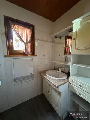 Salle de bains dans l'établissement Chalet Les Jonquilles