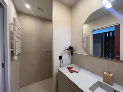 Salle de bains dans l'établissement Très beau gîte tout confort