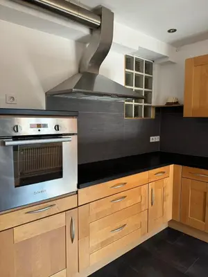 Cuisine ou kitchenette dans l'établissement Maison dans le vignoble alsacien