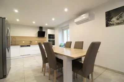 Cuisine ou kitchenette dans l'établissement Appartement à La Bresse, proche des lacs, pistes de ski et randonnées