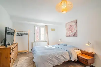 Un ou plusieurs lits dans un hébergement de l'établissement 1 min centre-ville - calme et cozy - groupes et familles