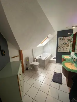 Salle de bains dans l'établissement Grande maison de haut standing à 2 min du golf!
