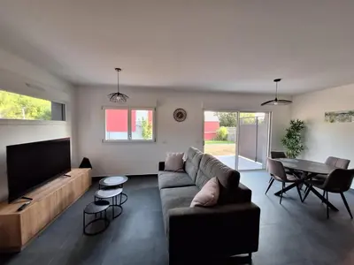 Télévision ou salle de divertissement dans l'établissement Gîte les Bret'Zen
