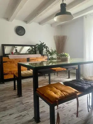 Coin salon dans l'établissement La Ferme des 1000 étangs