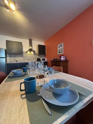 Cuisine ou kitchenette dans l'établissement La Vue des Vignes