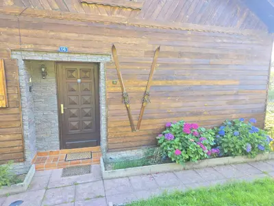 Jardin de l'établissement Chalet Le DRUZIA at 1000 m