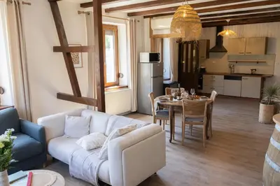 Cuisine ou kitchenette dans l'établissement Au vignoble 94