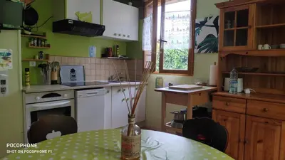 Cuisine ou kitchenette dans l'établissement Hautes Vosges Chalet Pâquerette