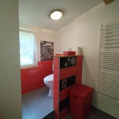 Salle de bains dans l'établissement Chalet le Ponderosa