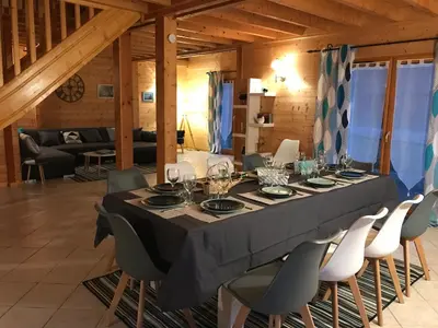Coin salon dans l'établissement Chalet scandinave