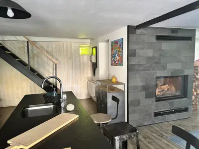 Plan de l'établissement Maison en lisière de forêt, montagne et vignobles