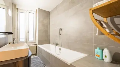 Salle de bains dans l'établissement BEAUSÉJOUR Appart - HYPER CENTRE VILLE