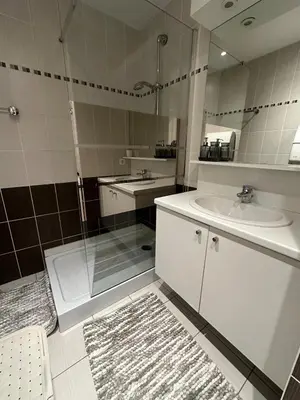 Salle de bains dans l'établissement Lakeside - Appartement cosy au bord du lac