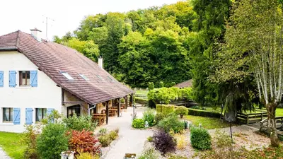 Jardin de l'établissement Domaine de la Papeterie, Chambres d'hôtes-GR5-Hexatrek