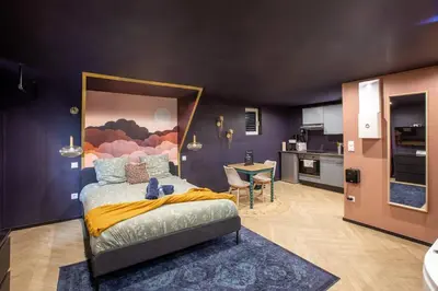 Plan de l'établissement Ultra Deluxe Studio, 1000 nuits, Parking sur Place