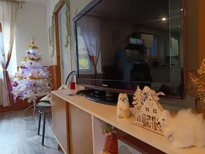 Cuisine ou kitchenette dans l'établissement Cap Vosges 3 étoiles, Jeux et Balnéo, entre Vosges et Alsace