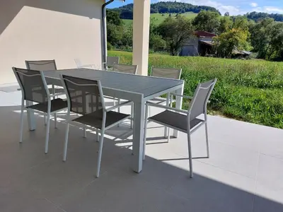 Vue générale sur la montagne ou vue sur la montagne depuis la maison de vacances