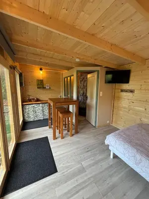 Un ou plusieurs lits dans un hébergement de l'établissement Cabane du domaine du morbues