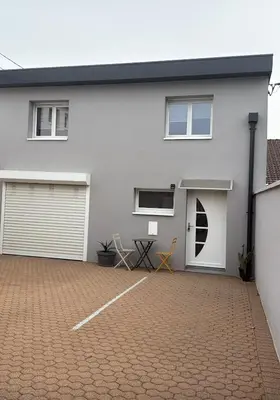 Plan de l'établissement Elegant duplex au 3 frontières