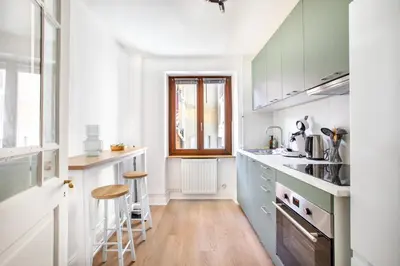 Cuisine ou kitchenette dans l'établissement Nouveau - Munst Air Lodge à 20 min de Colmar