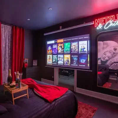 Hollywood Night-Jacuzzi & Private Movie Theater