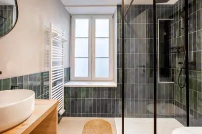 Salle de bains dans l'établissement Le Green Escape