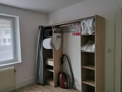Un ou plusieurs lits superposés dans un hébergement de l'établissement Appartement nid douillet 3 étoiles au centre ville de la Bresse