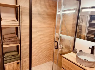 Salle de bains dans l'établissement Le Chantoiseau