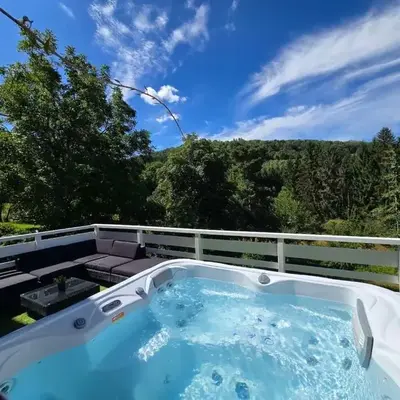 Gîte perché en bordure de forêt - Jacuzzi privatif
